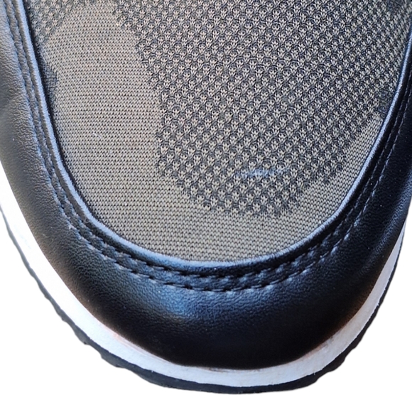 Steve Madden "Arctic" army green sneakers size 8US - Picture 8 of 10